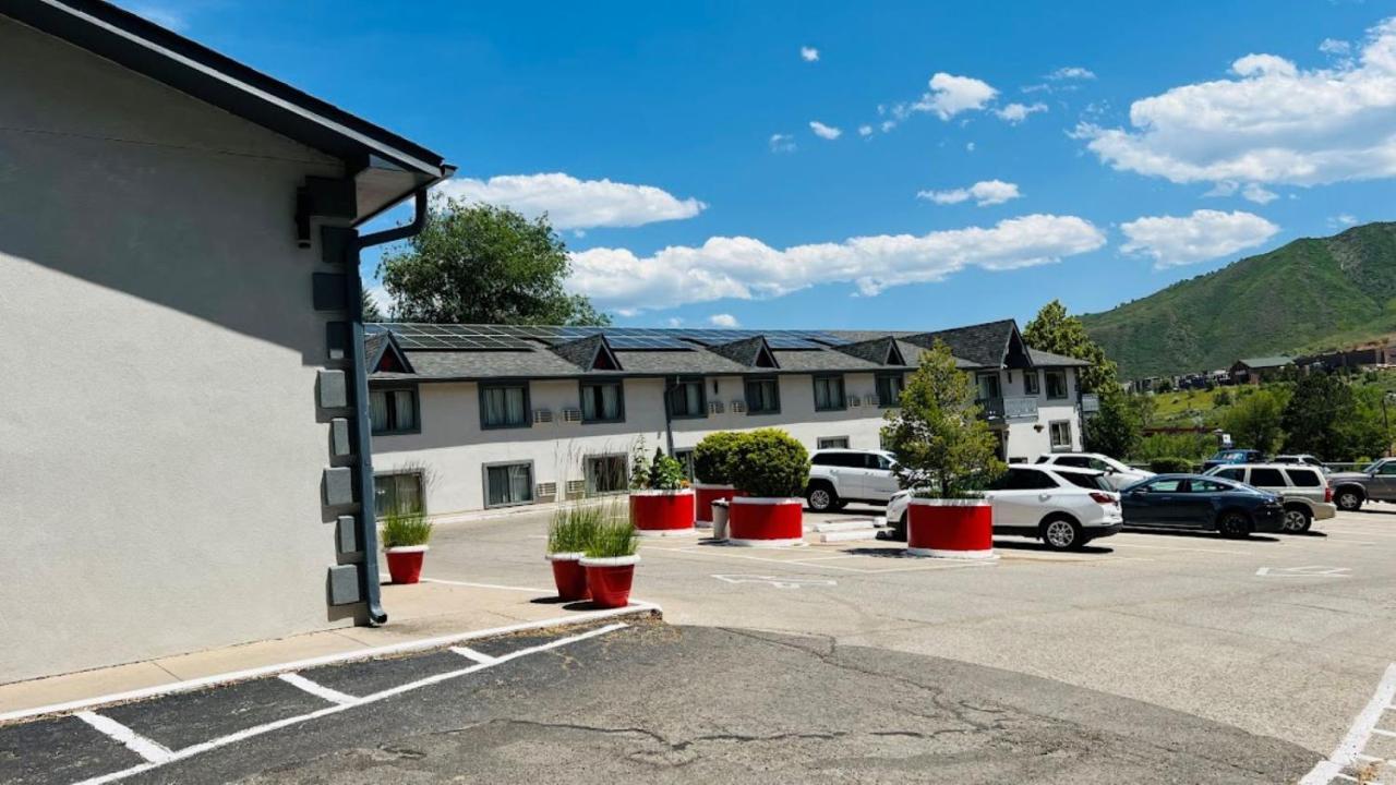 Adventure Inn - Glenwood Springs Eksteriør bilde